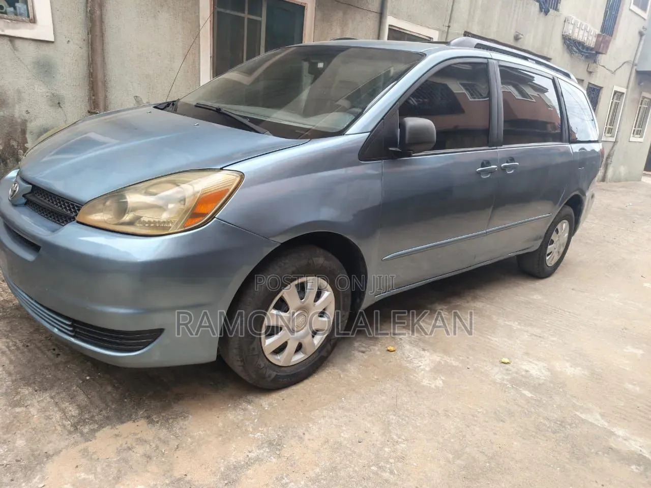 Toyota Sienna 2005 Blue