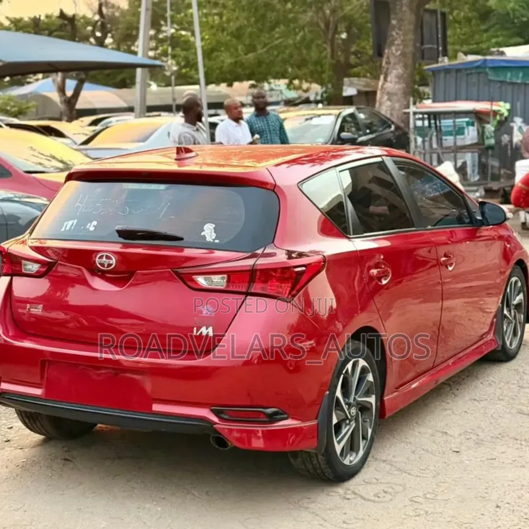 Scion iM Base 2016 Red