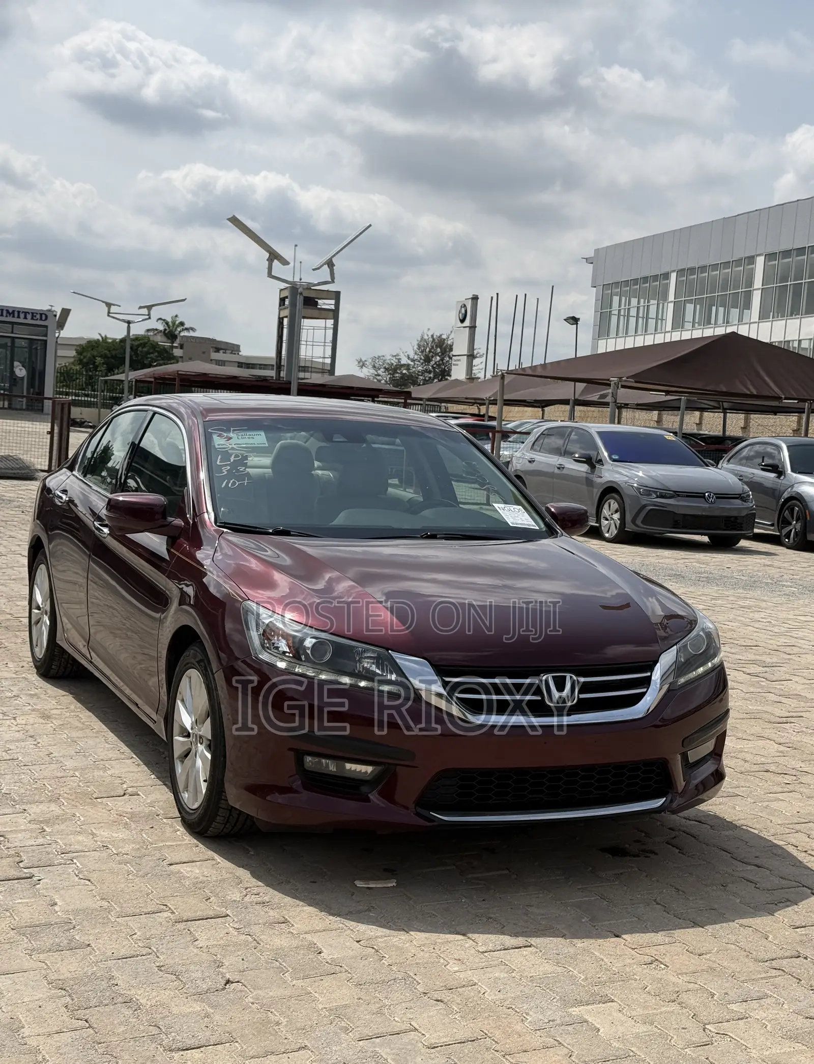 Honda Accord Touring V-6 4dr Sedan (3.5L 6cyl 6A) 2015 Maroon