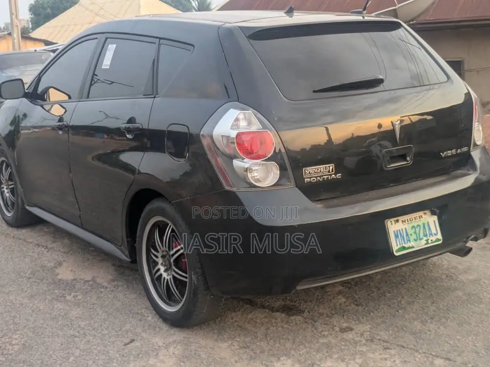 Pontiac Vibe 2010 Black