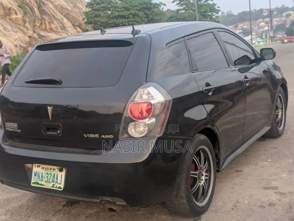 Pontiac Vibe 2010 Black
