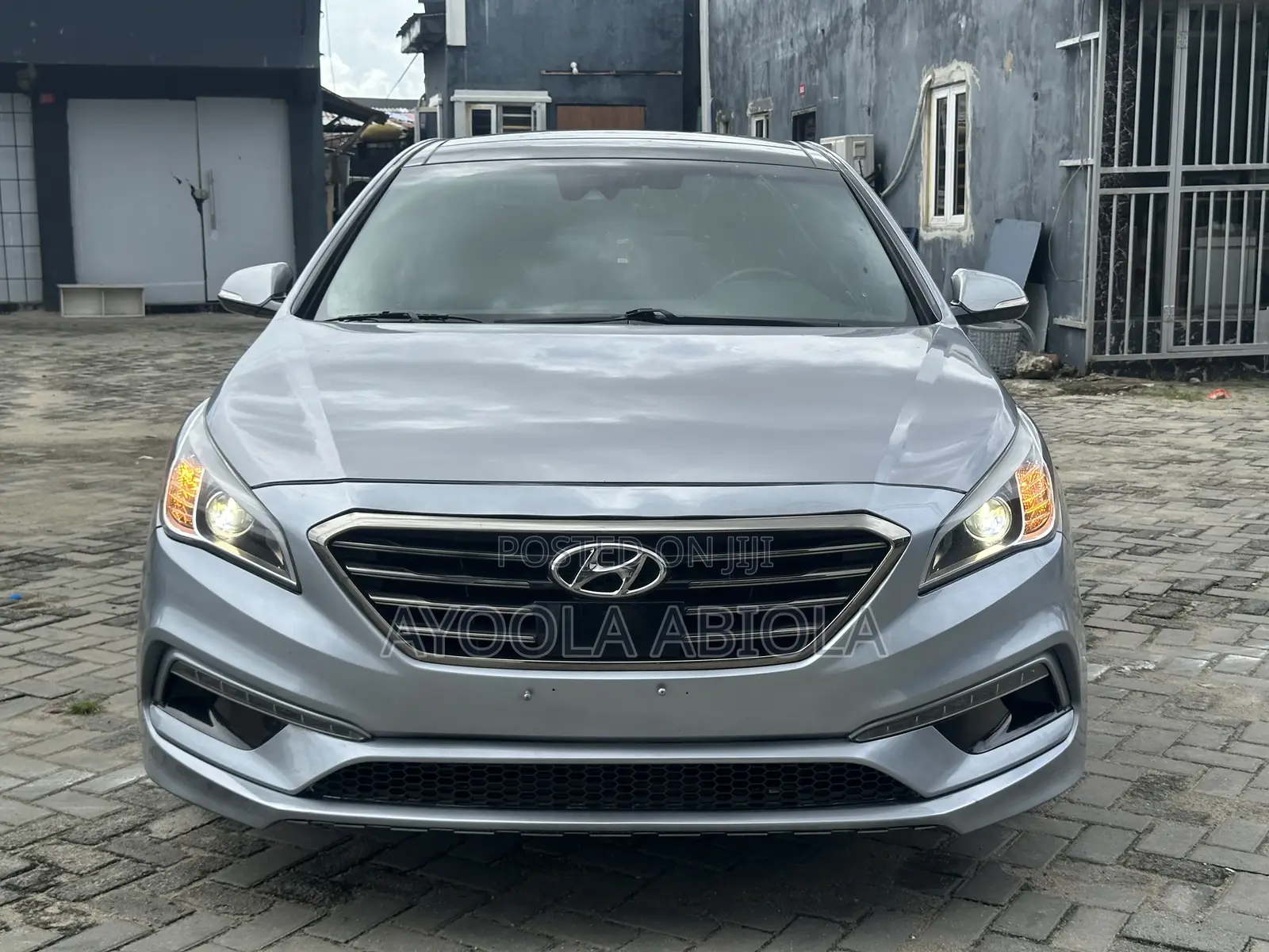 Hyundai Sonata Sport 2.0T Sedan FWD (2.0L 4cyl 6A) 2017 Silver