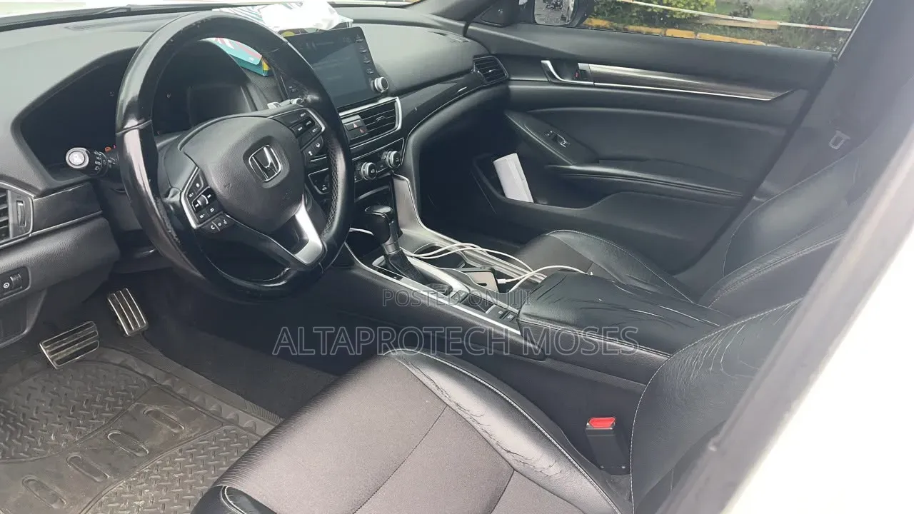 Honda Accord 2019 White