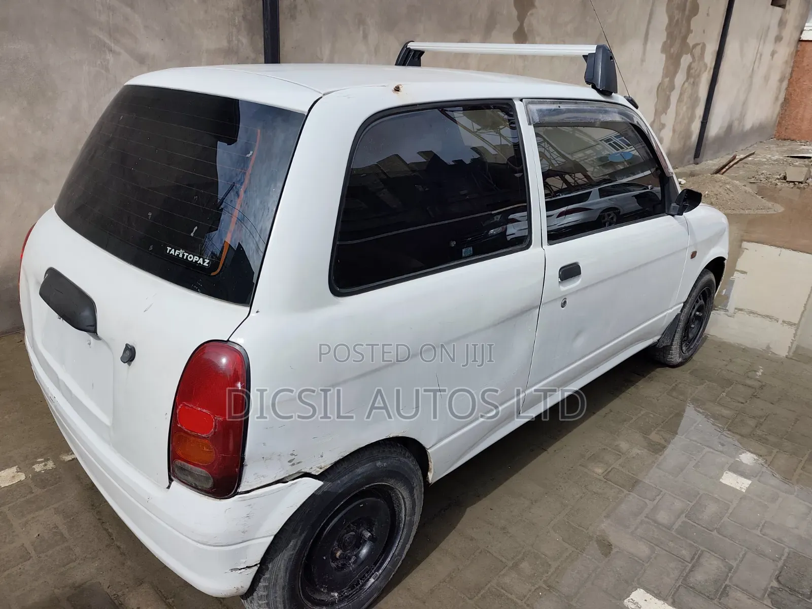 Daihatsu Cuore 2005 White