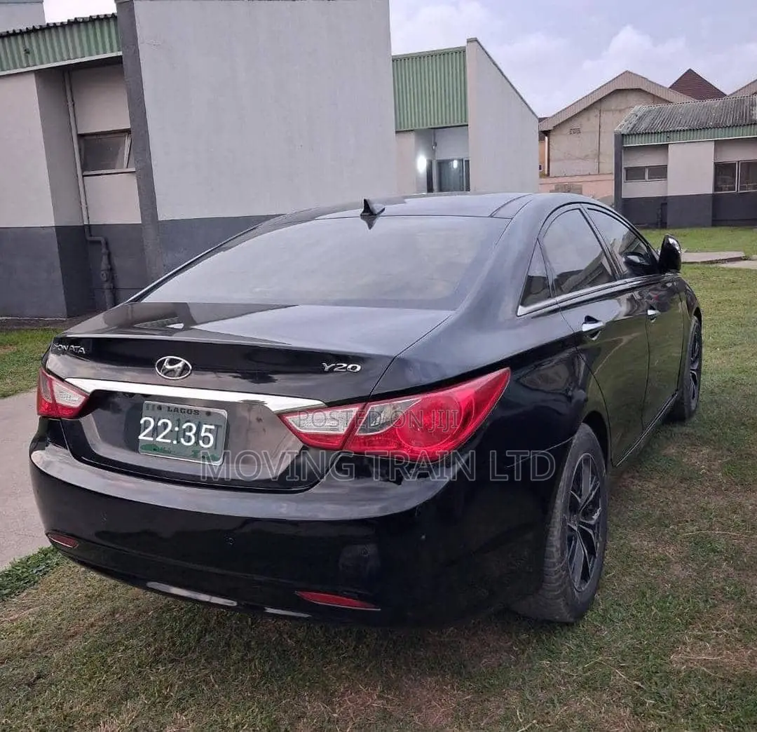 Hyundai Sonata Limited Sedan FWD (2.4L 4cyl 6A) 2012 Black