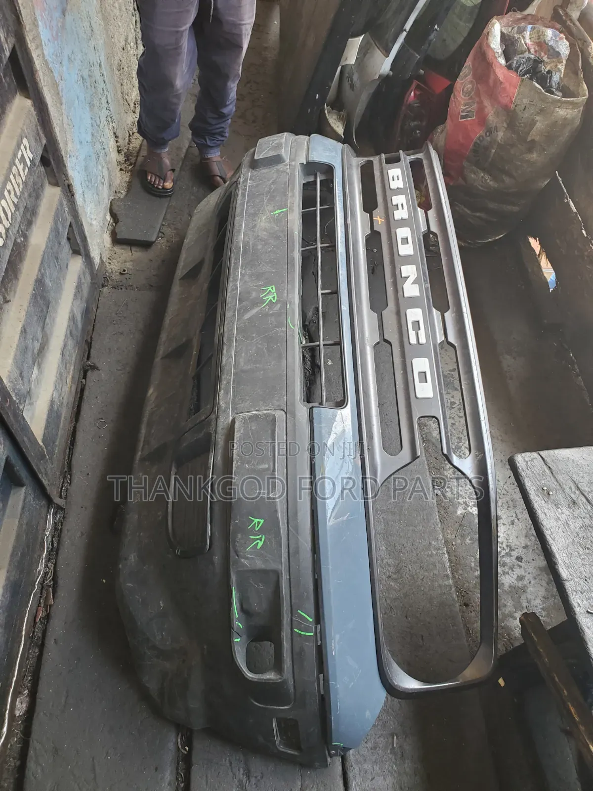 Front Bumper Ford Bronco