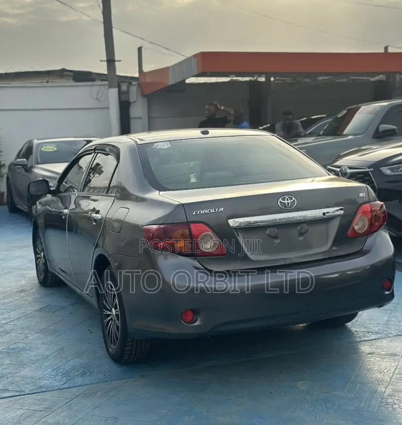 Toyota Corolla 1.8 LE 2008 Gray