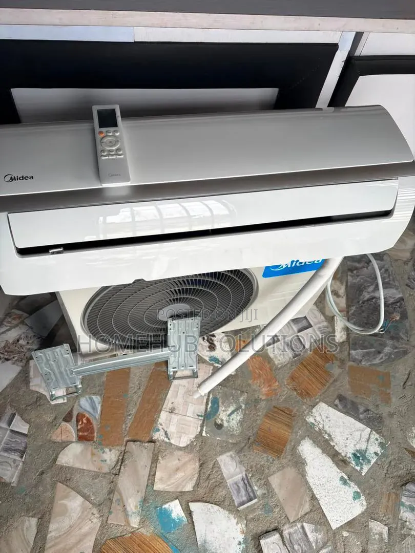 Barley Used Midea 1.5hp Ac
New Model