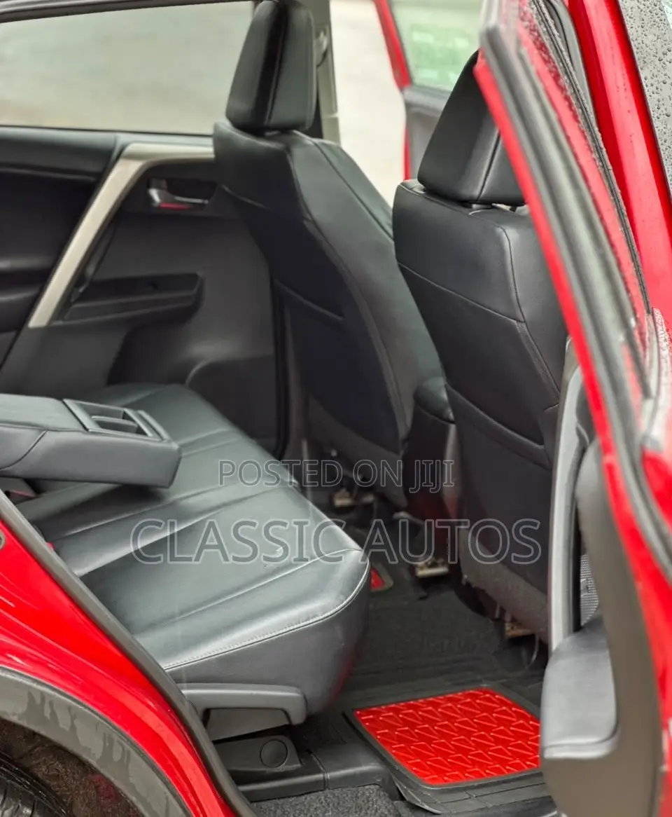 Toyota RAV4 2015 Red