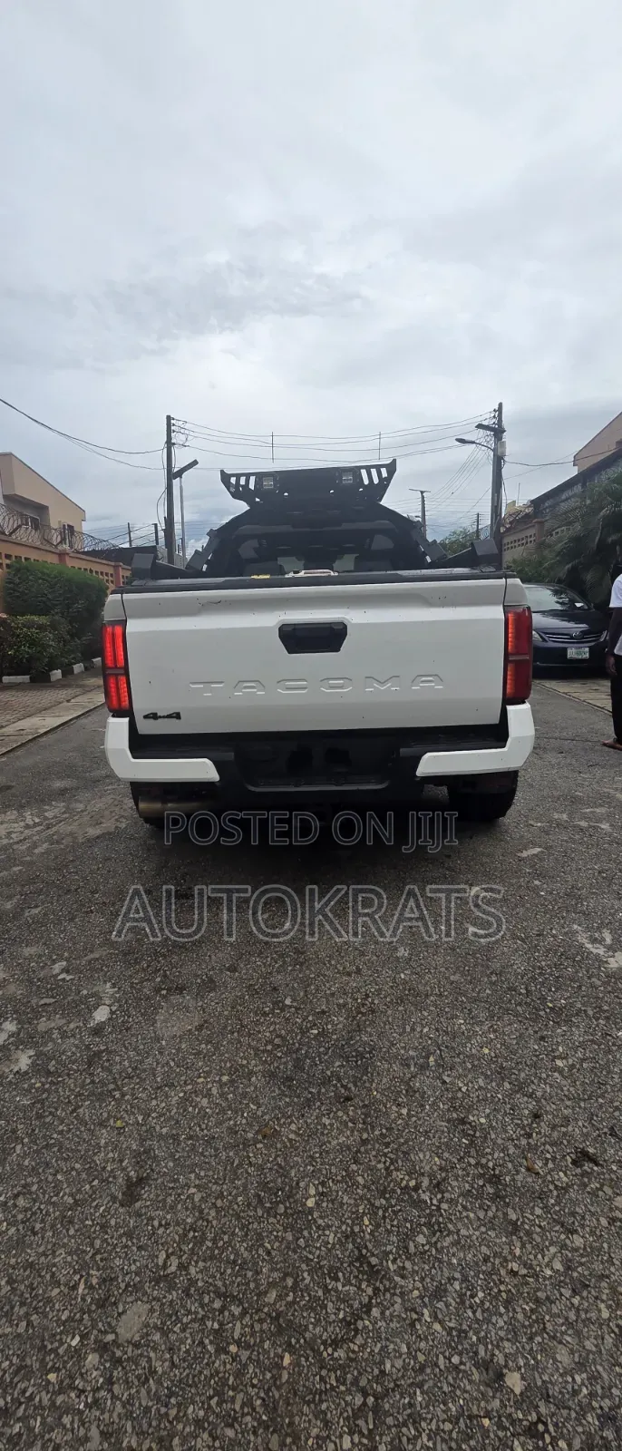 Toyota Tacoma 2024 White