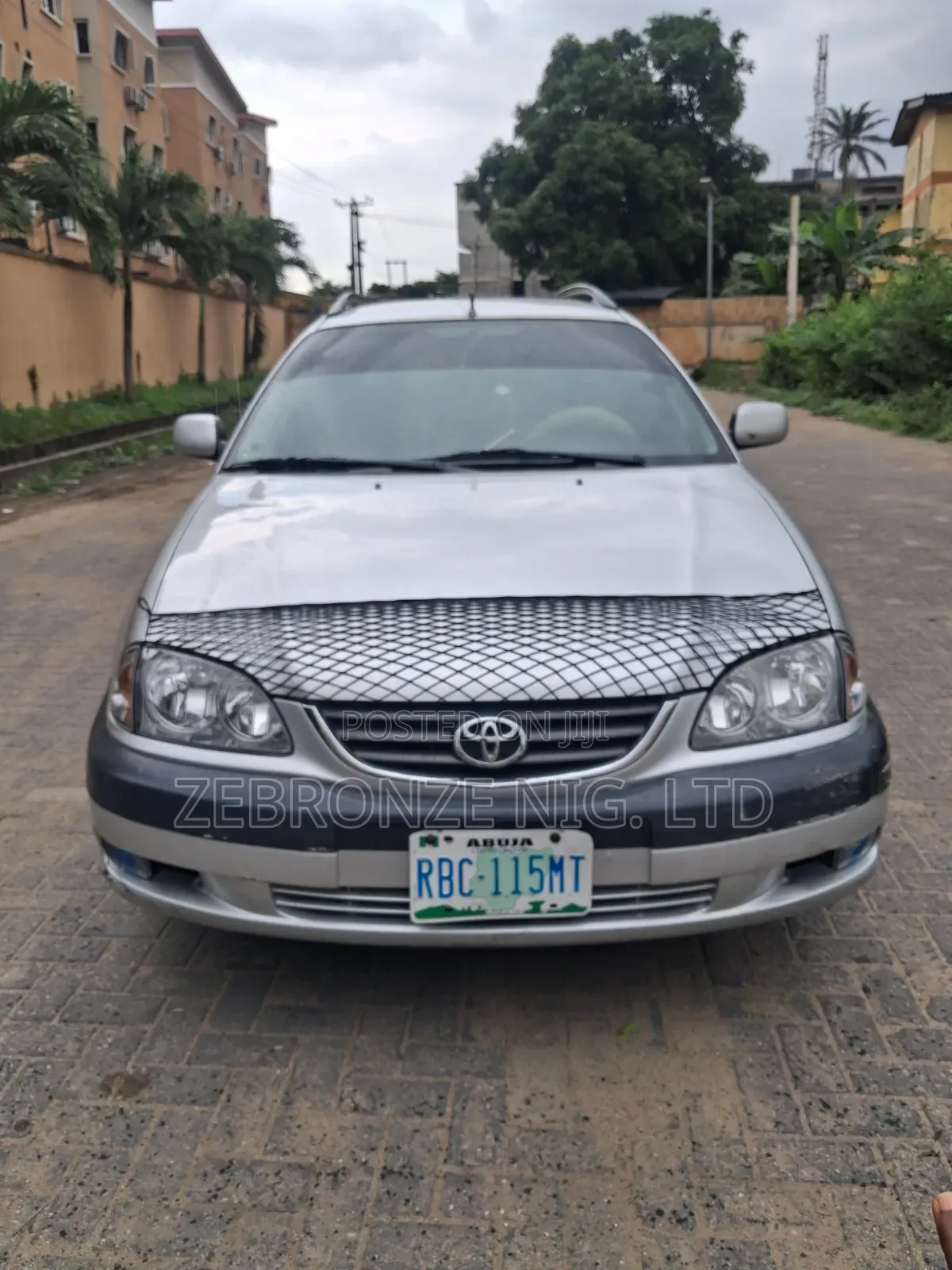 Toyota Avensis 2003 Silver