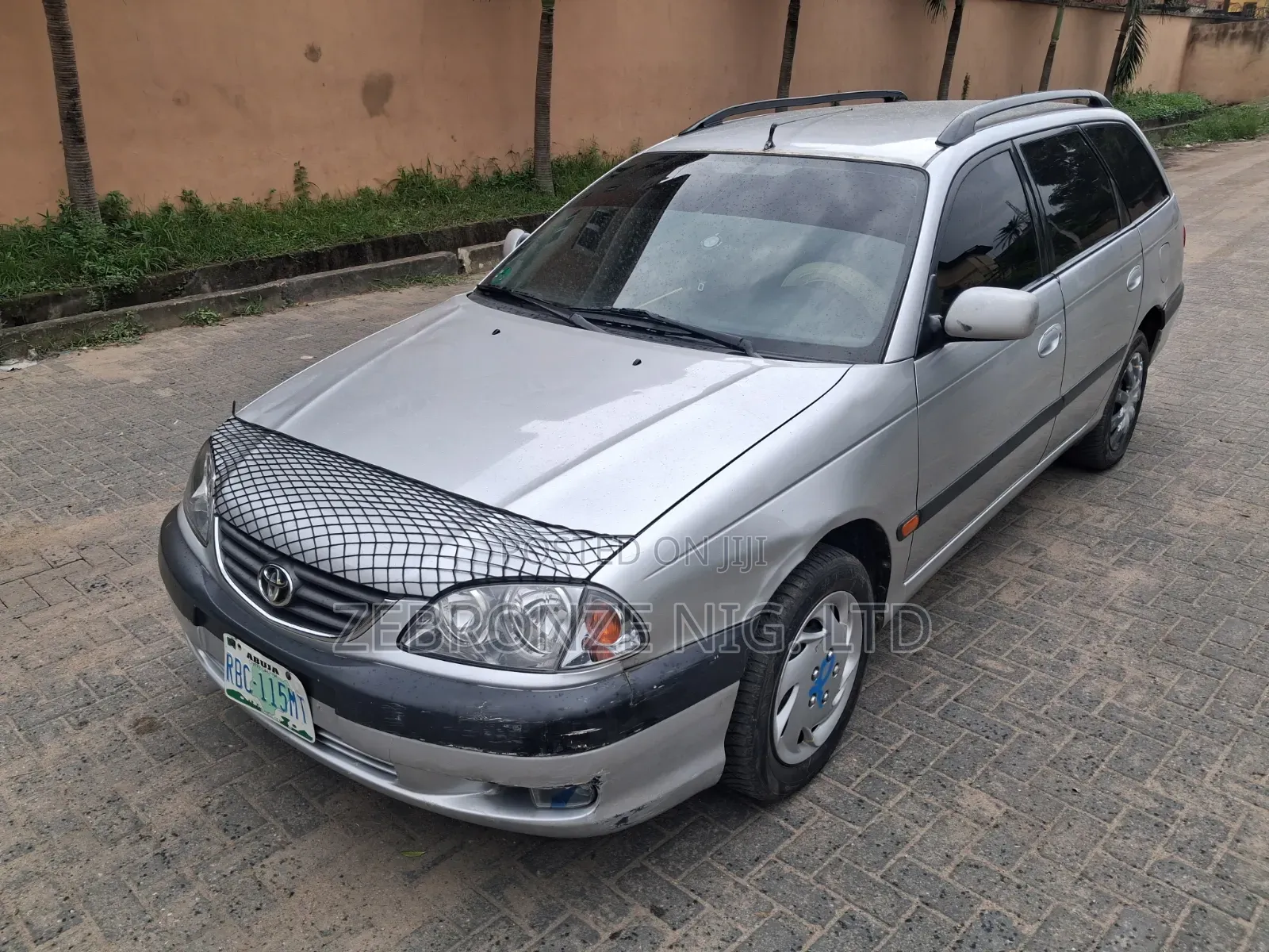 Toyota Avensis 2003 Silver