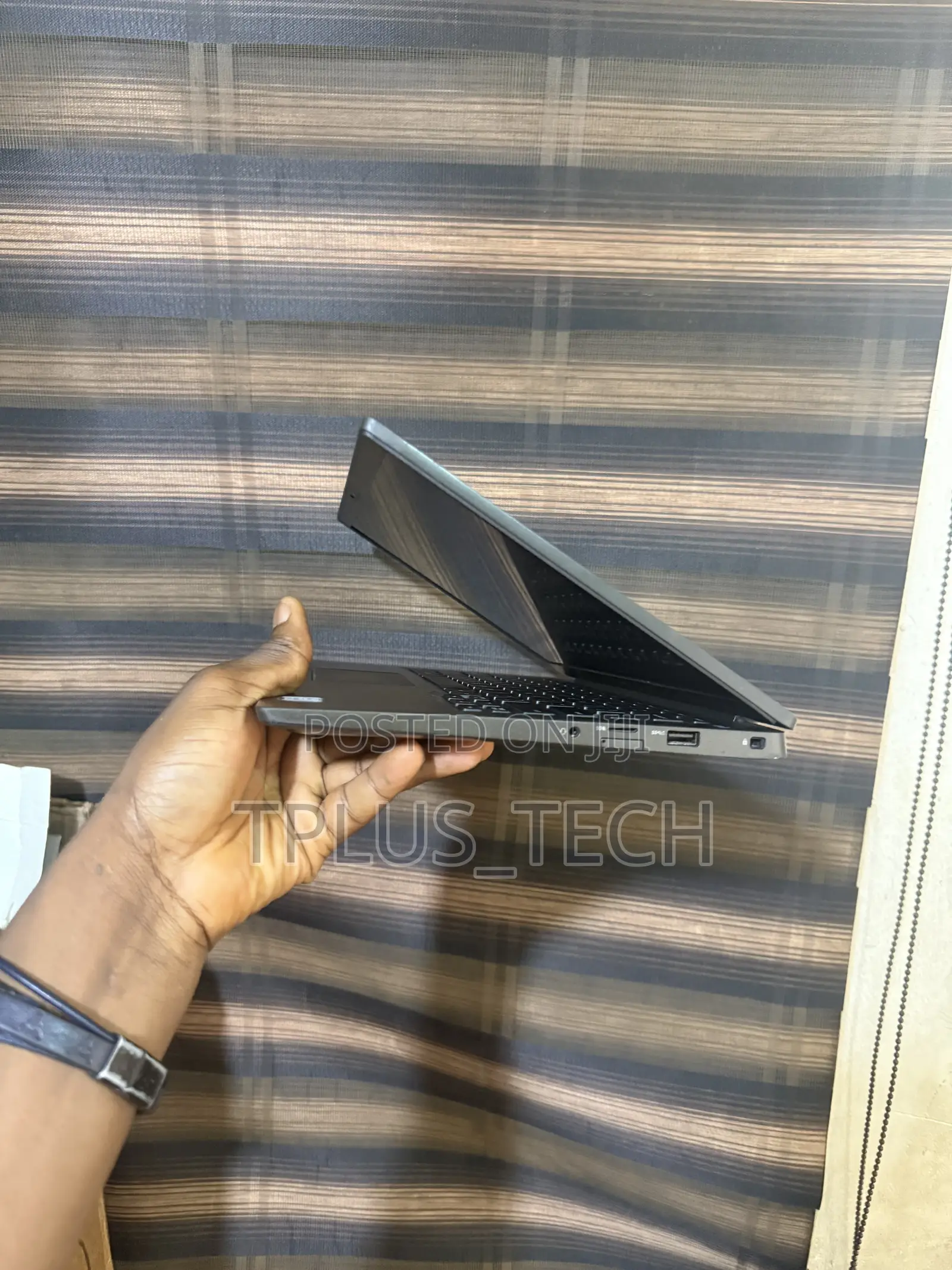 Laptop Dell Latitude 7400 8GB Intel Core i5 SSD 256GB