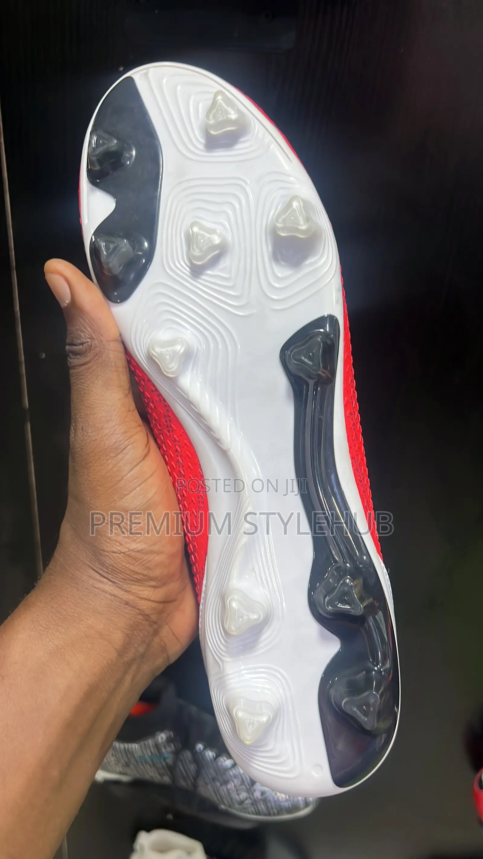 Dominate Football Cleats