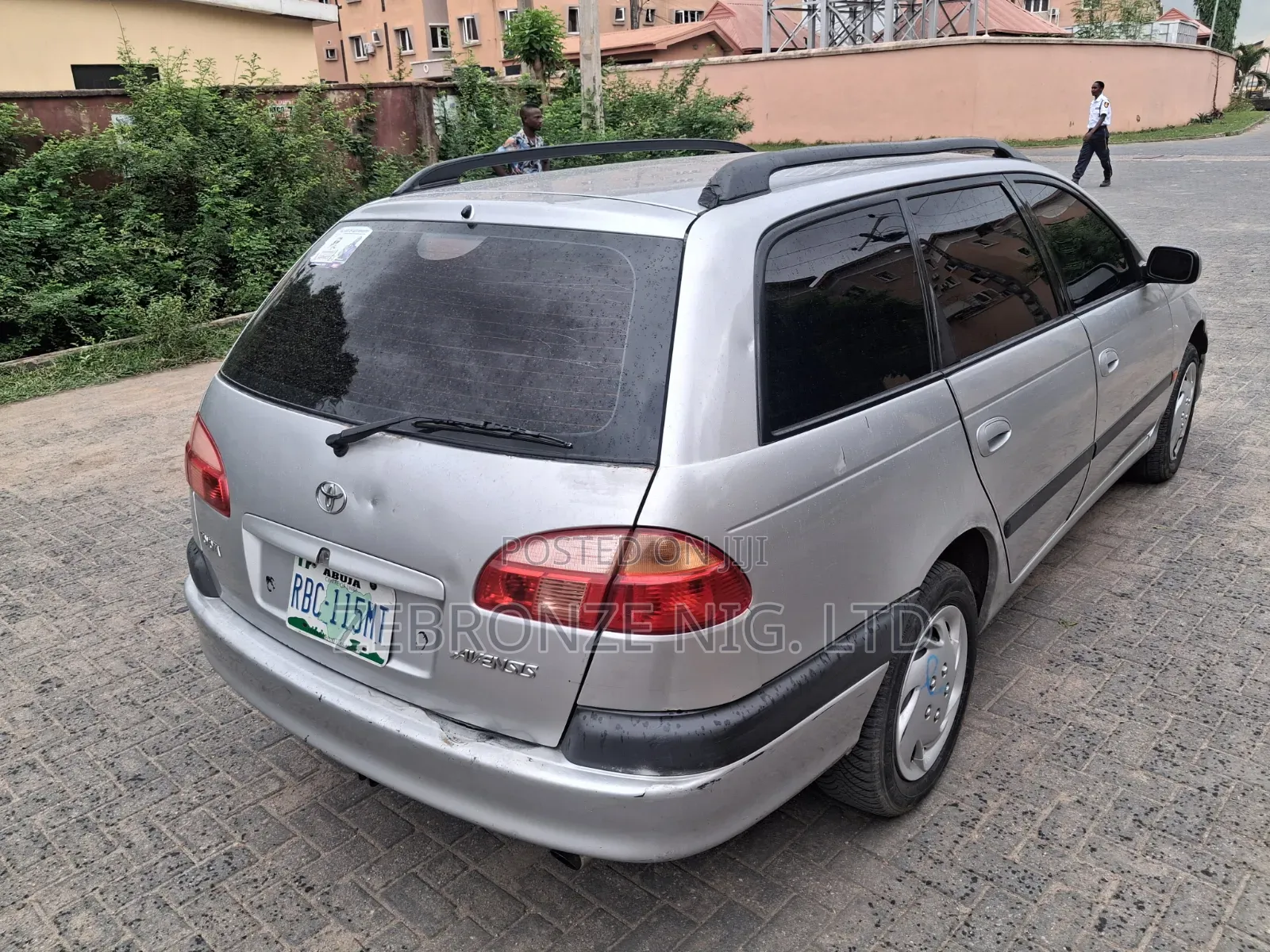 Toyota Avensis 2003 Silver