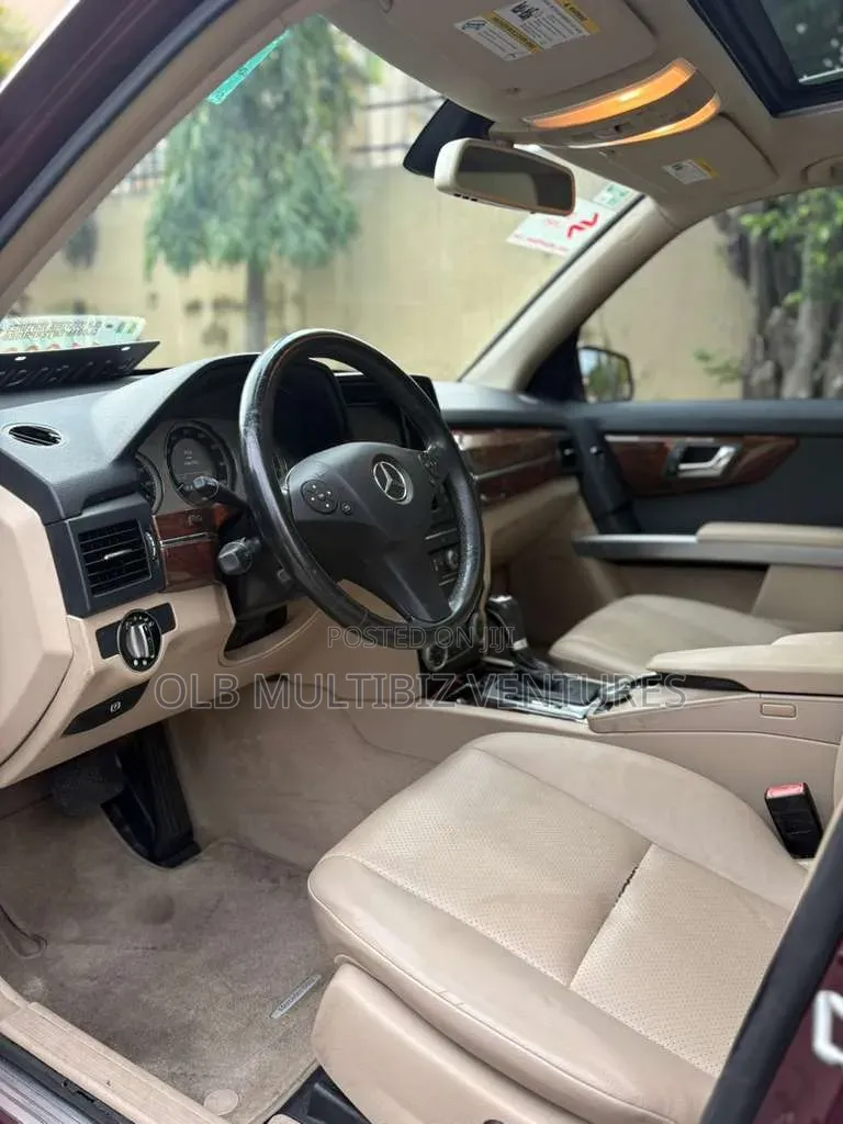 Mercedes-Benz GLK-Class 2010 Burgundy