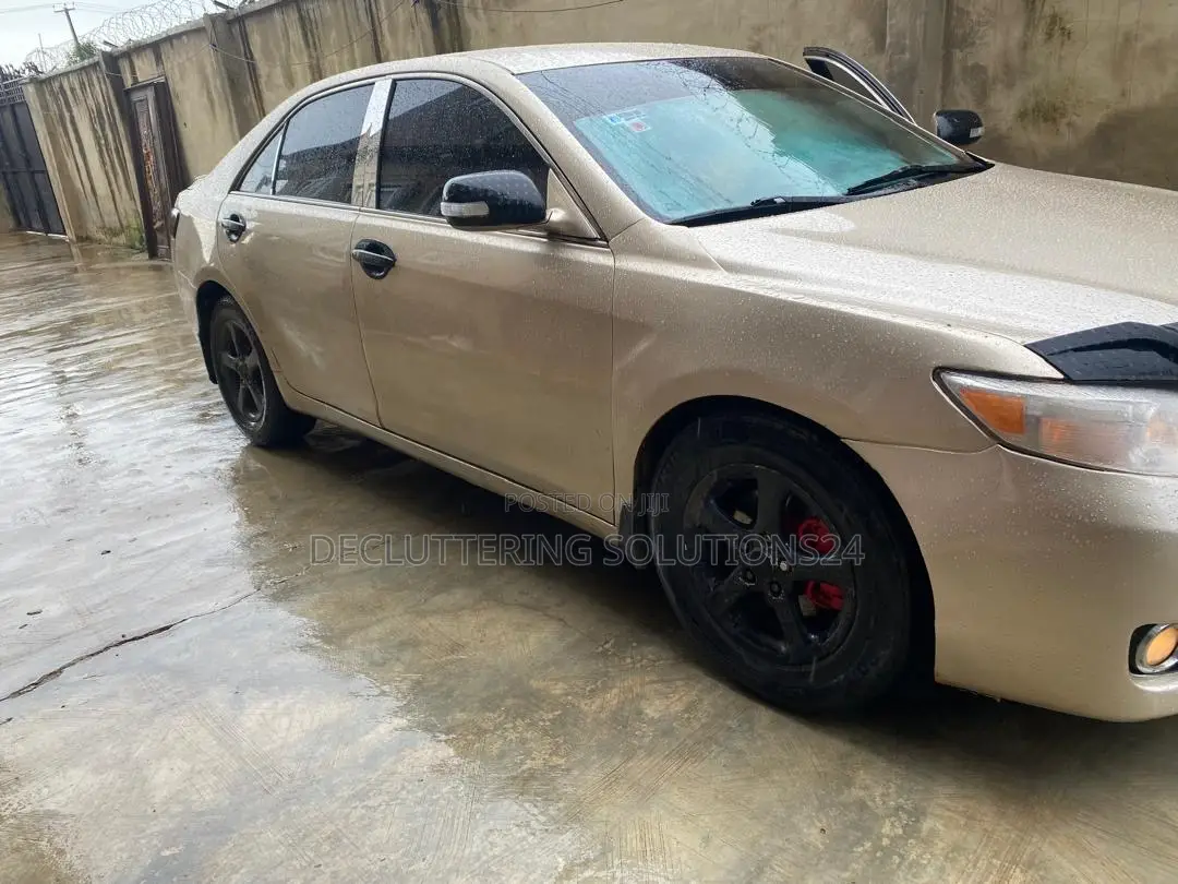 Toyota Camry 2008 Gold