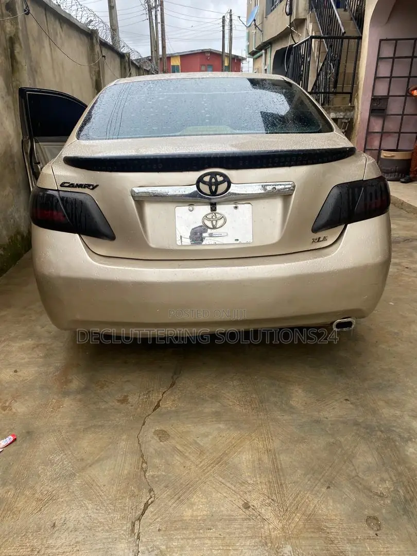 Toyota Camry 2008 Gold