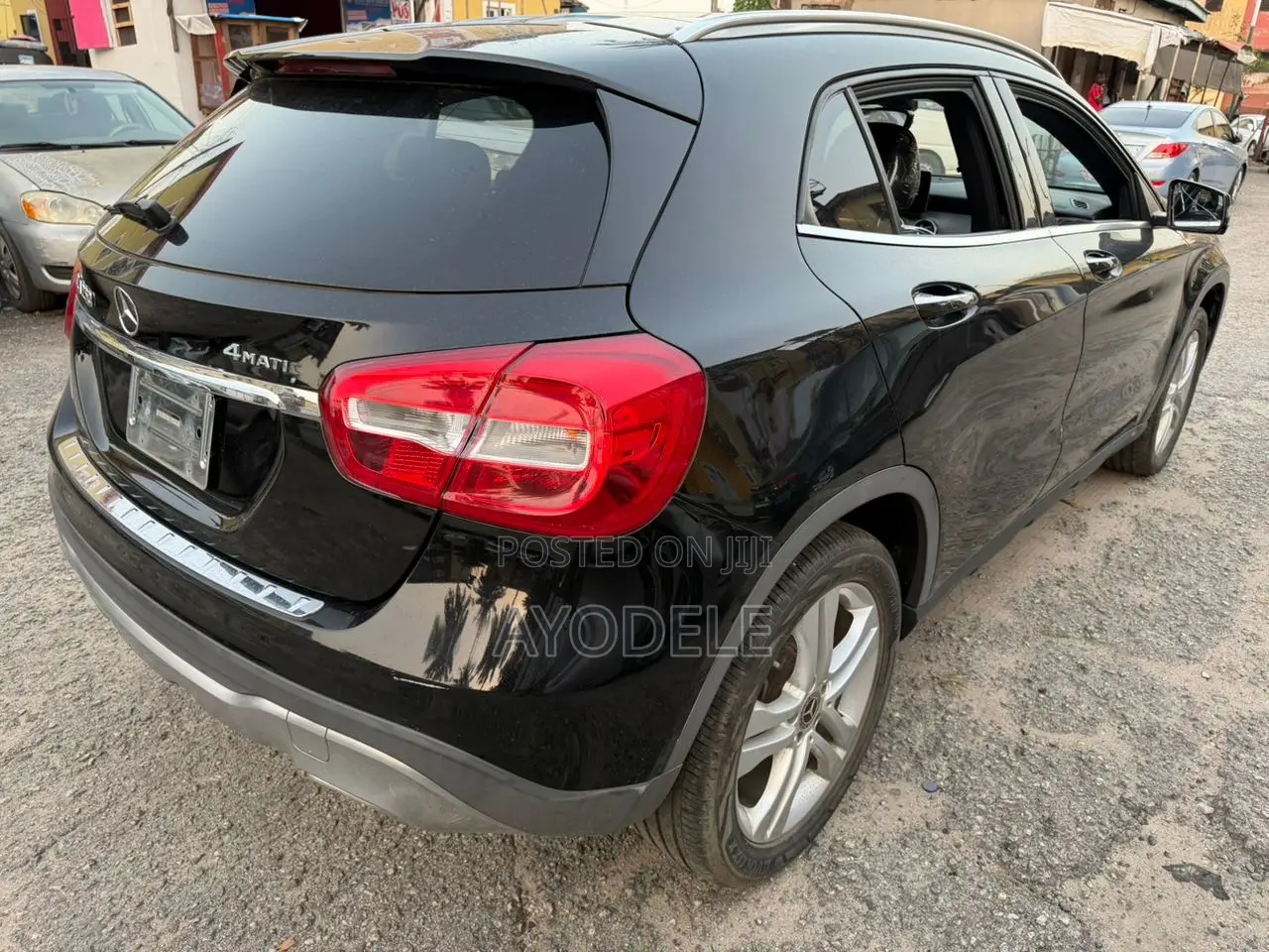 Mercedes-Benz GLA 250 2017 Black
