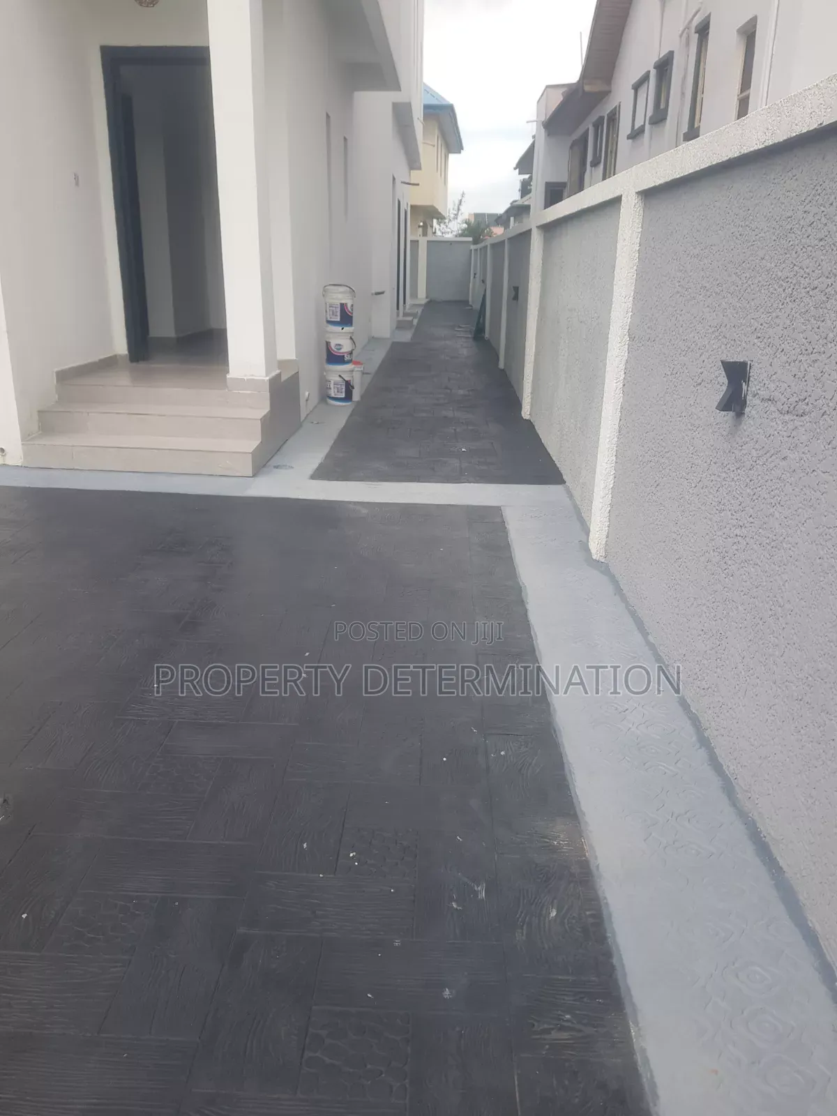 6bdrm Duplex in GRA Phase 2 Shangisha for sale