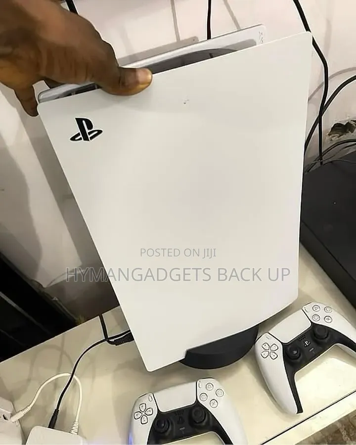 Uk Used Ps 5 Fat With 2 Pads All the Accessories