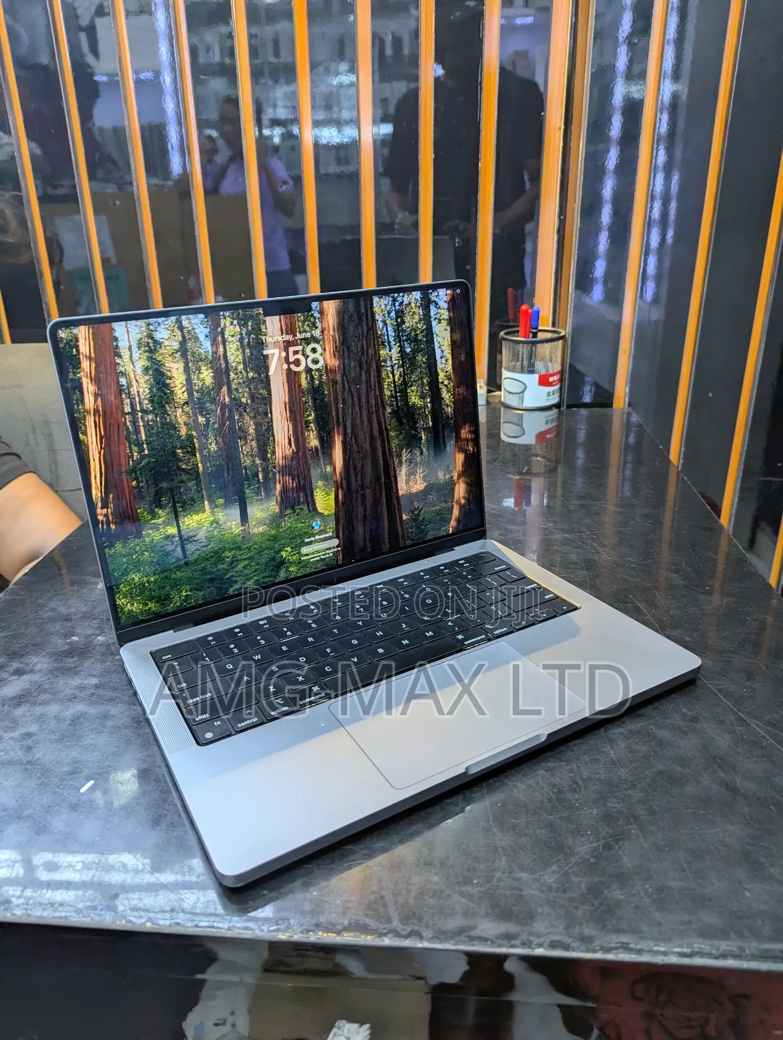Laptop Apple MacBook Pro 2023 M2 Pro 16GB Apple M2 SSD 1T