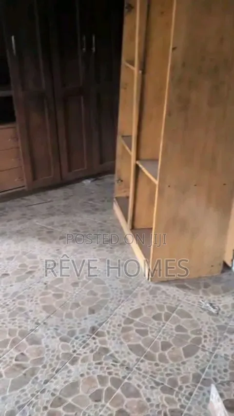 Furnished 4bdrm Duplex in Soluyi for rent