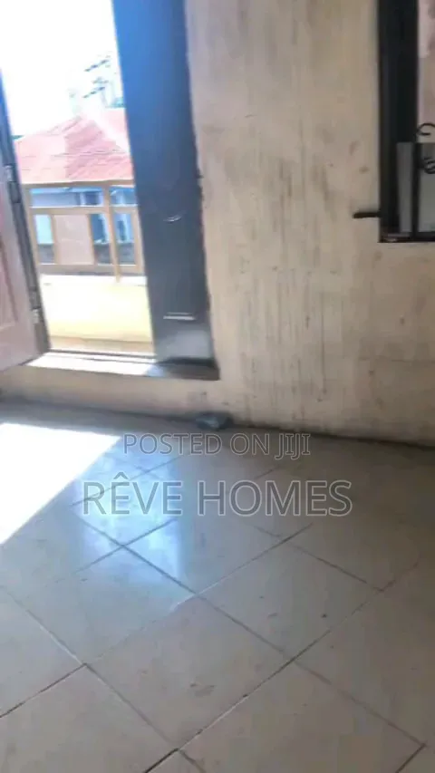Furnished 4bdrm Duplex in Soluyi for rent
