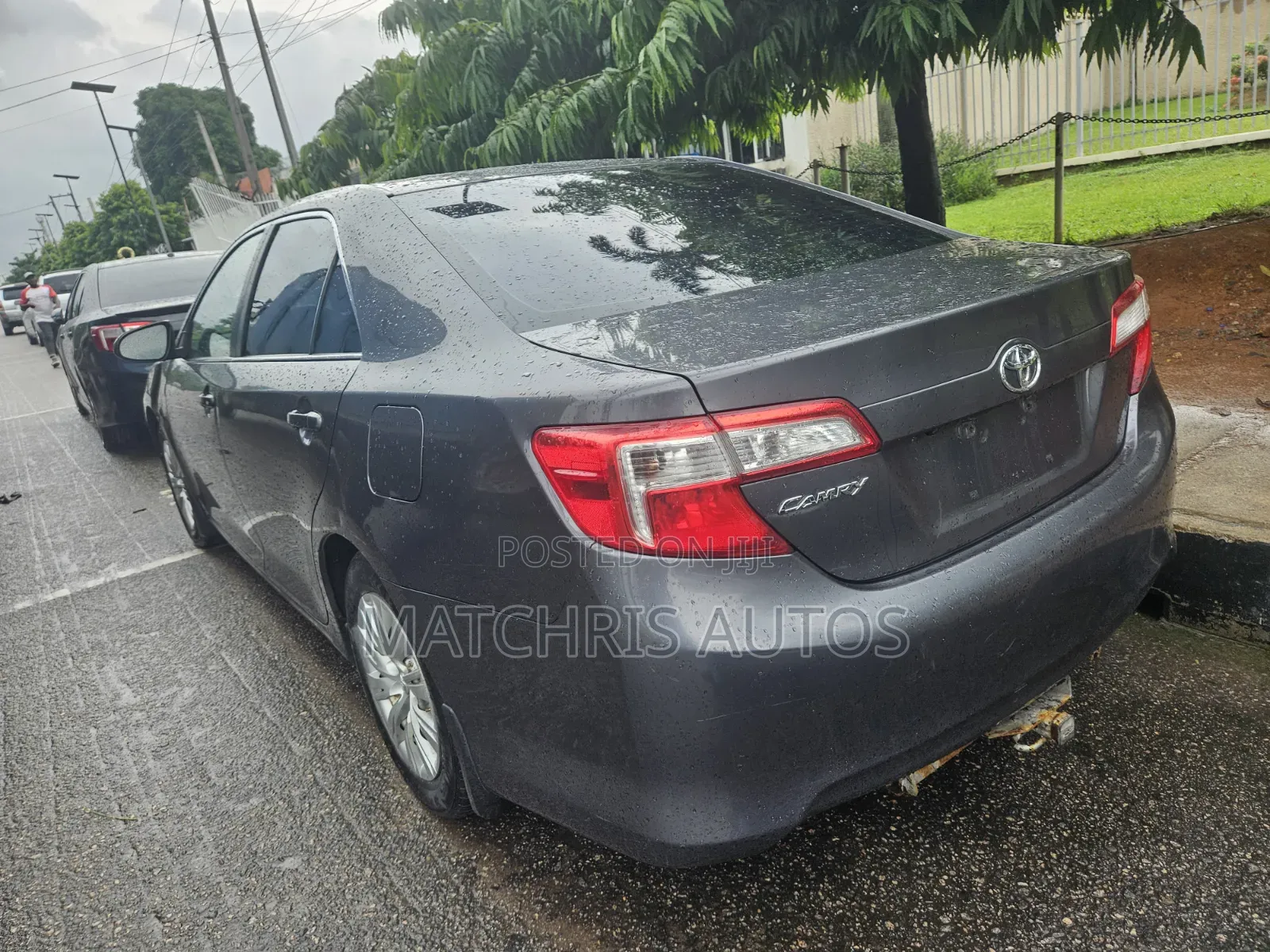 Toyota Camry LE 4dr Sedan (2.5L 4cyl 6A) 2013 Gray
