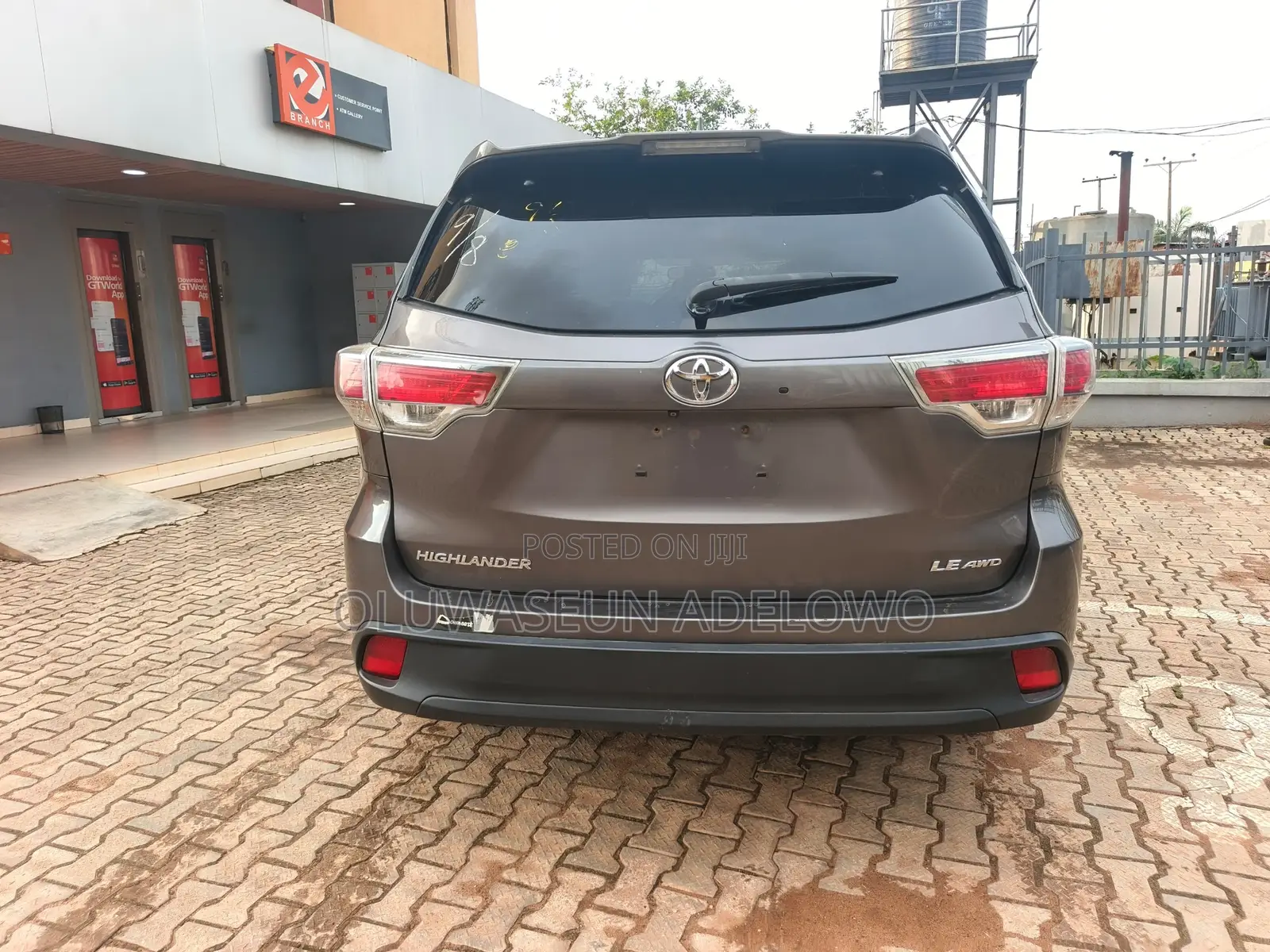 Toyota Highlander LE 4dr SUV (3.5L 6cyl 6A) 2015 Gray