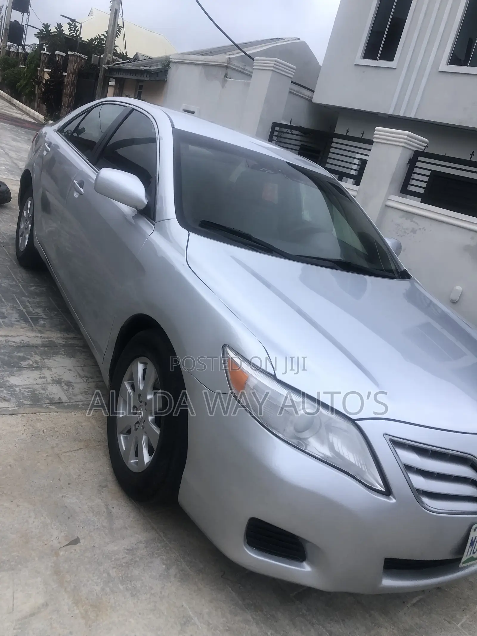 Toyota Camry 2010 Silver