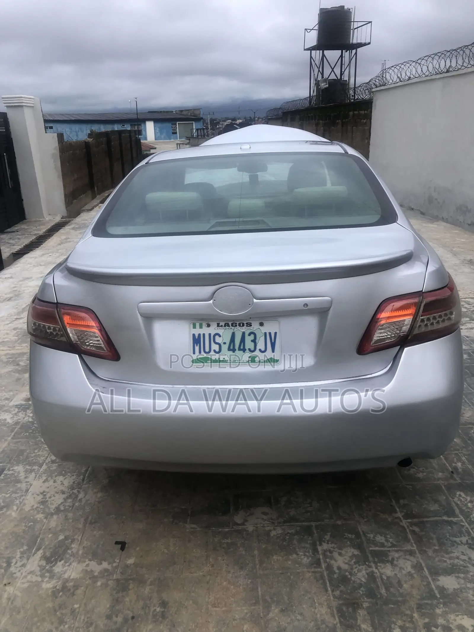 Toyota Camry 2010 Silver