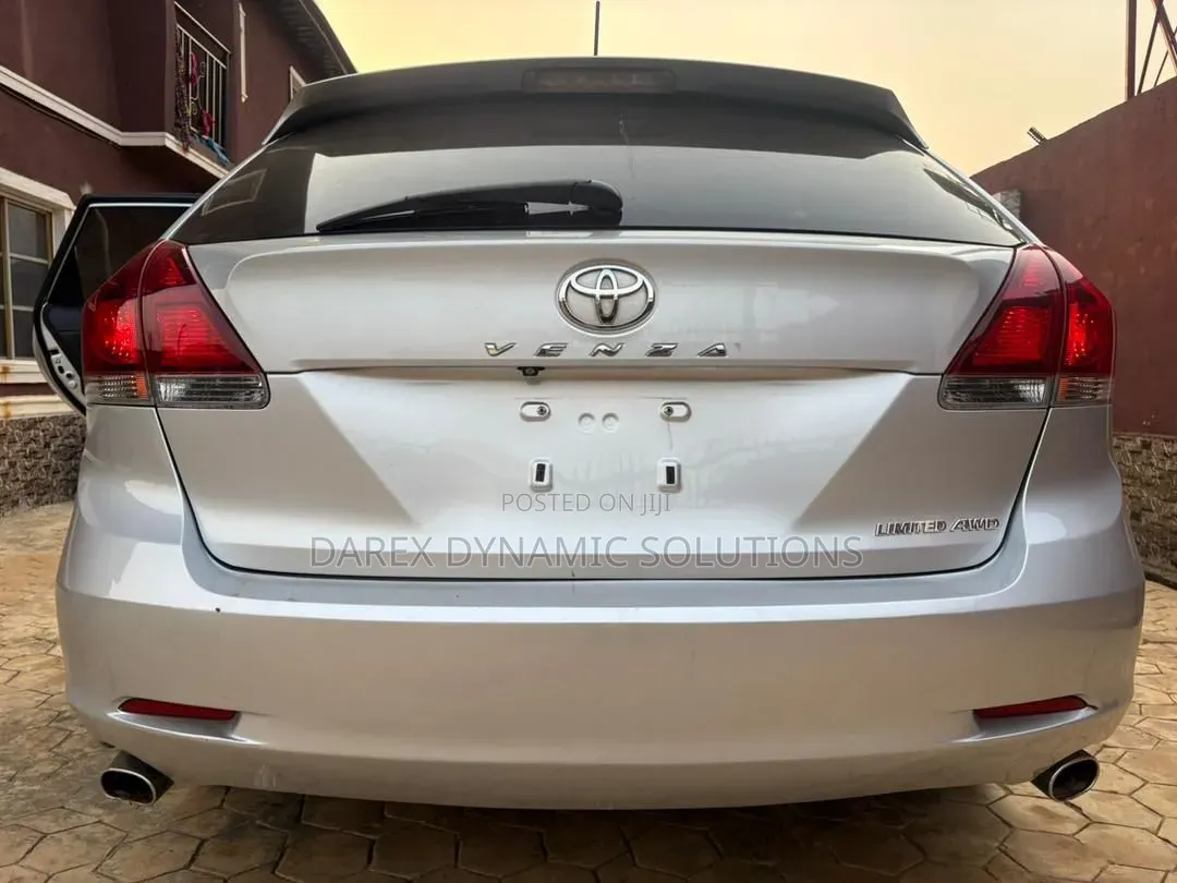 Toyota Venza 2013 Silver