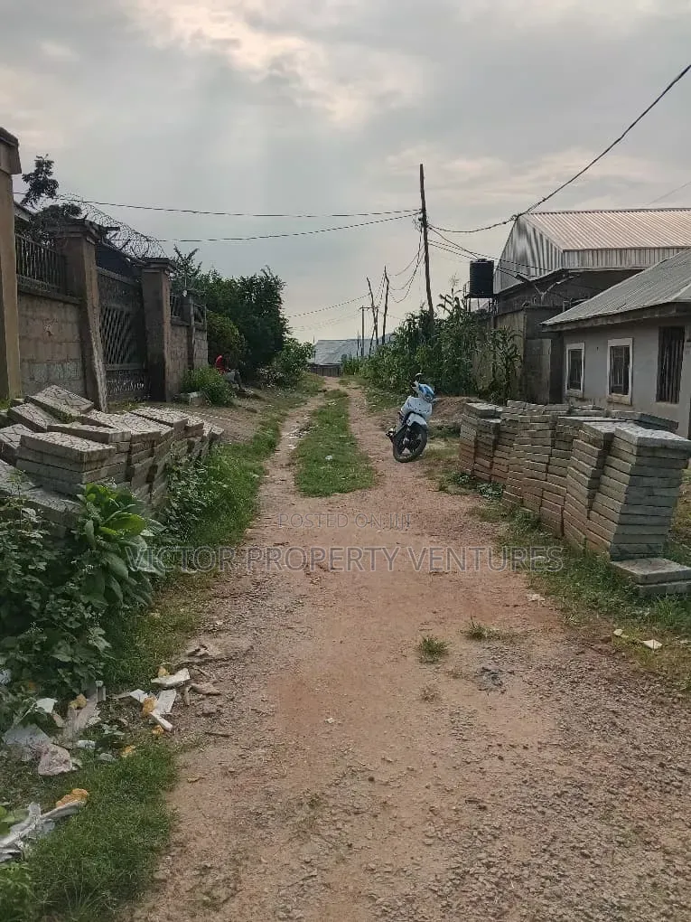 3bdrm Bungalow in Kubwa for sale