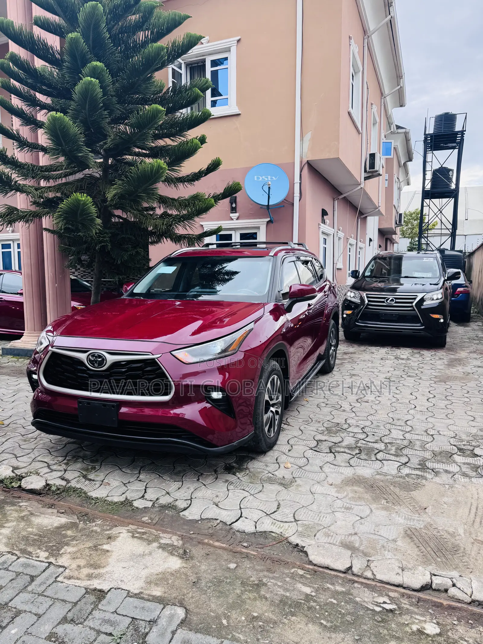Toyota Highlander XLE 2021 Red