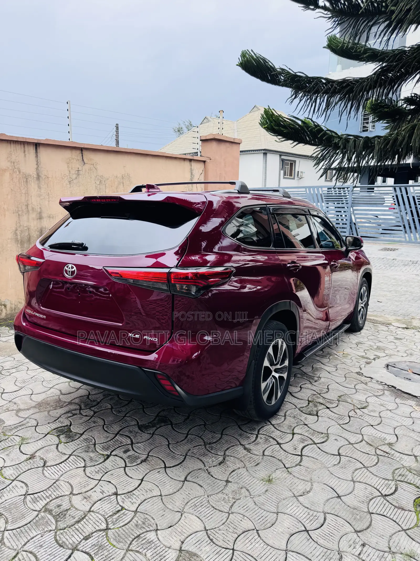 Toyota Highlander XLE 2021 Red