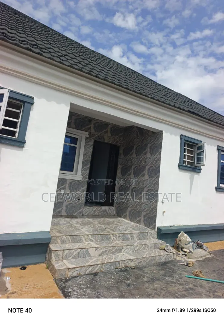 2bdrm Apartment in Alalade Estate, Akala Express for rent