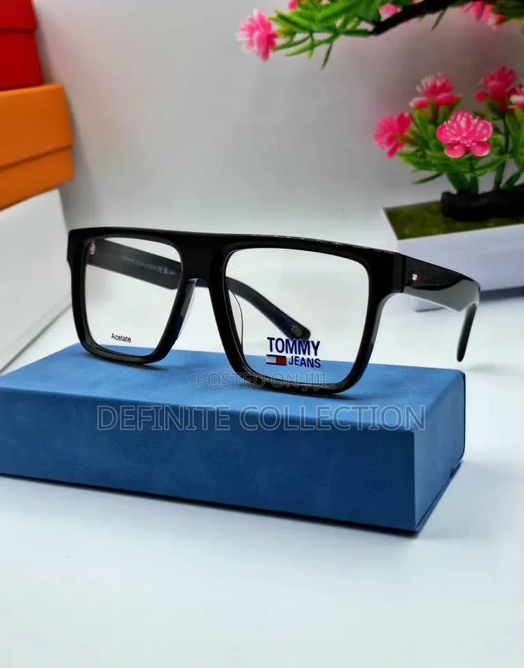 Tommy Hilfiger Top Quality Glass