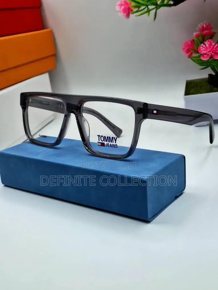 Tommy Hilfiger Top Quality Glass
