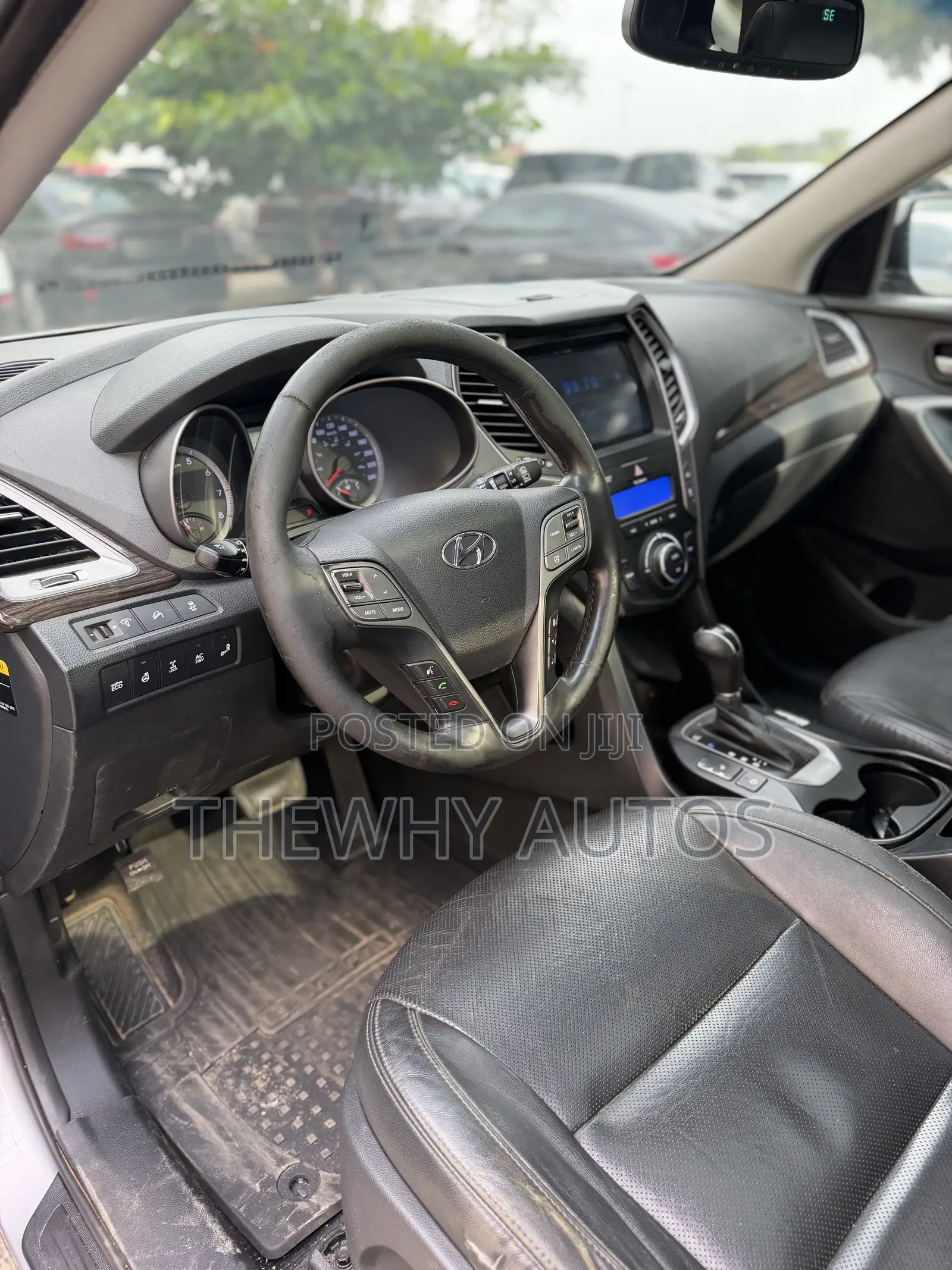 Hyundai Santa Fe Limited 4dr SUV AWD (3.3L 6cyl 6A) 2015 Silver