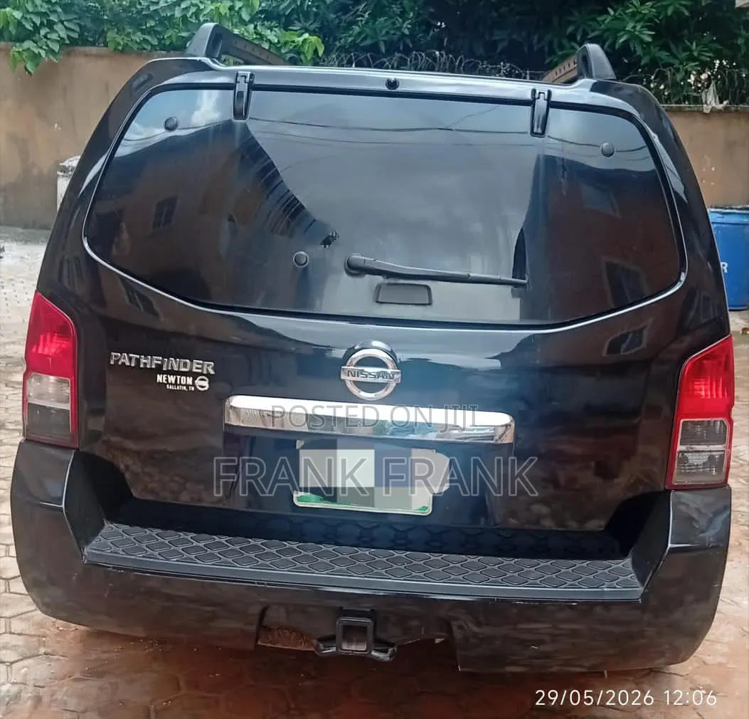 Nissan Pathfinder S 2008 Black