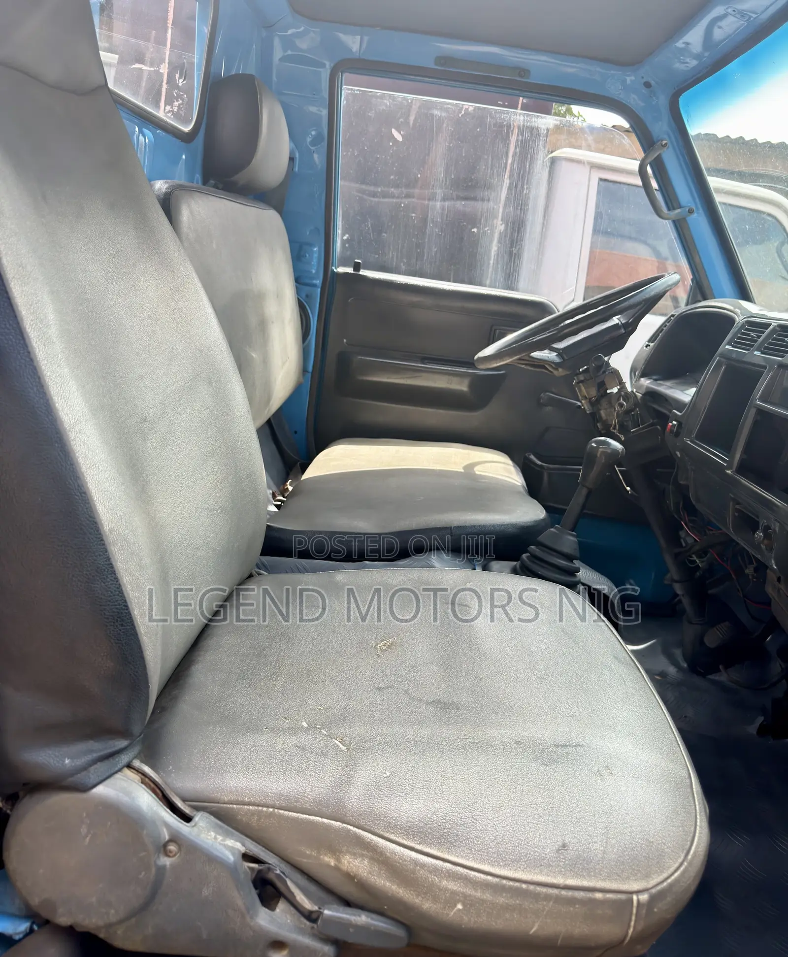 Toyota Dyna 150 Direct Bucket.