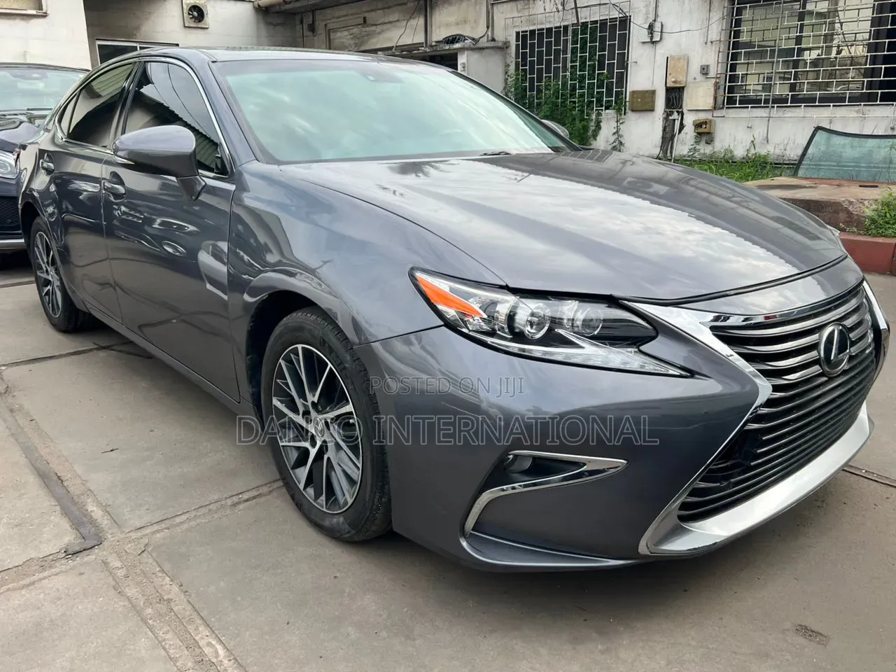 Lexus ES 350 FWD 2016 Gray