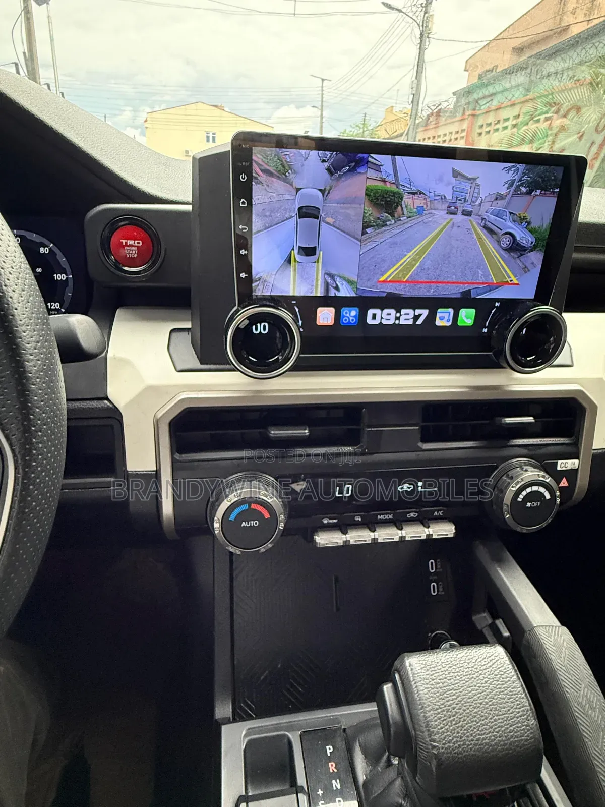 Toyota Tacoma 2024 White