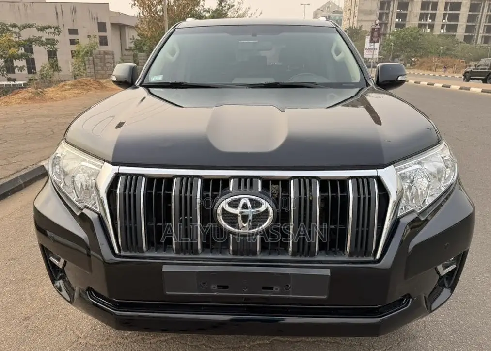 Toyota Land Cruiser Prado 2019 Black