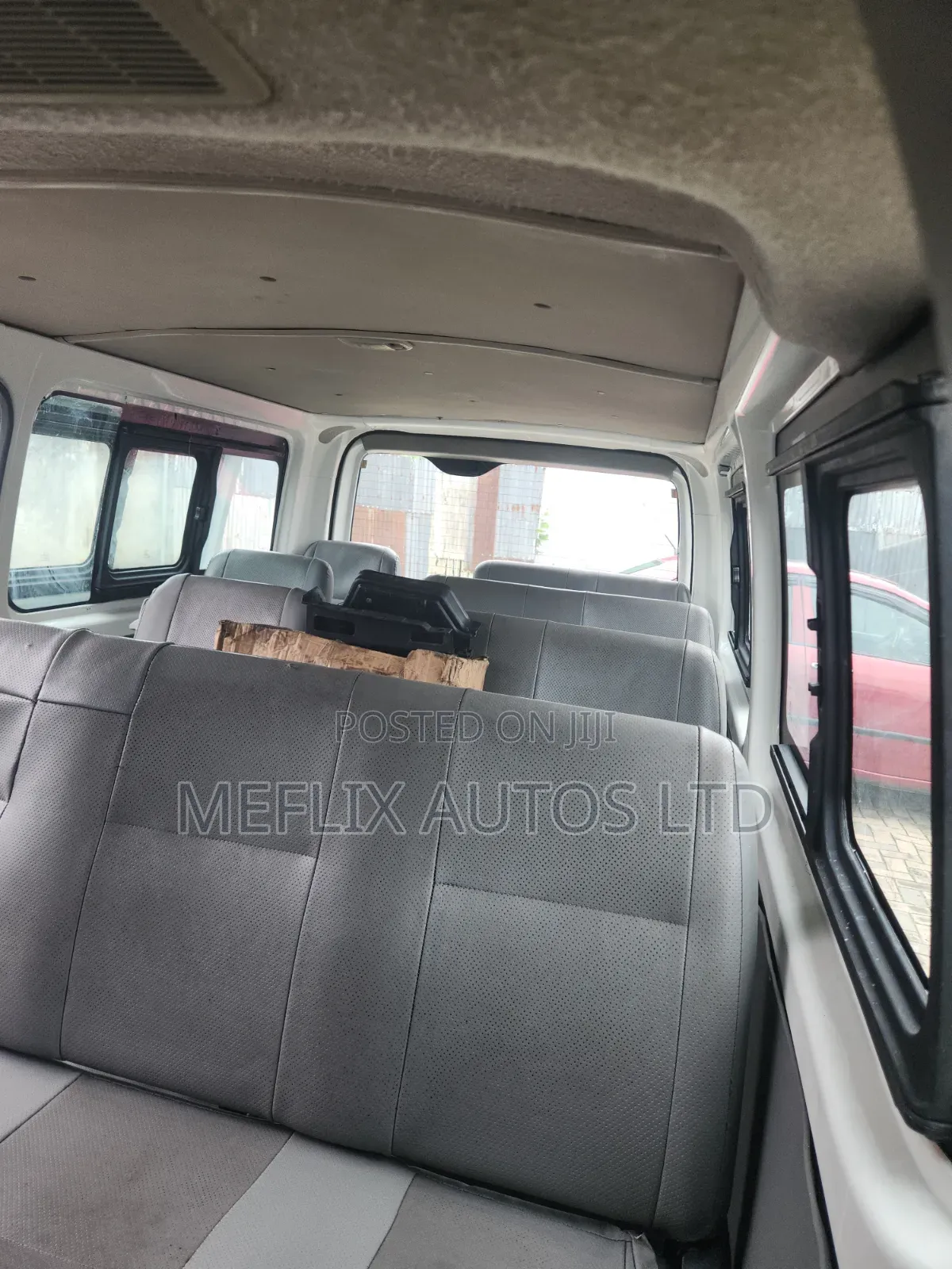 Toyota HiAce 2012 White