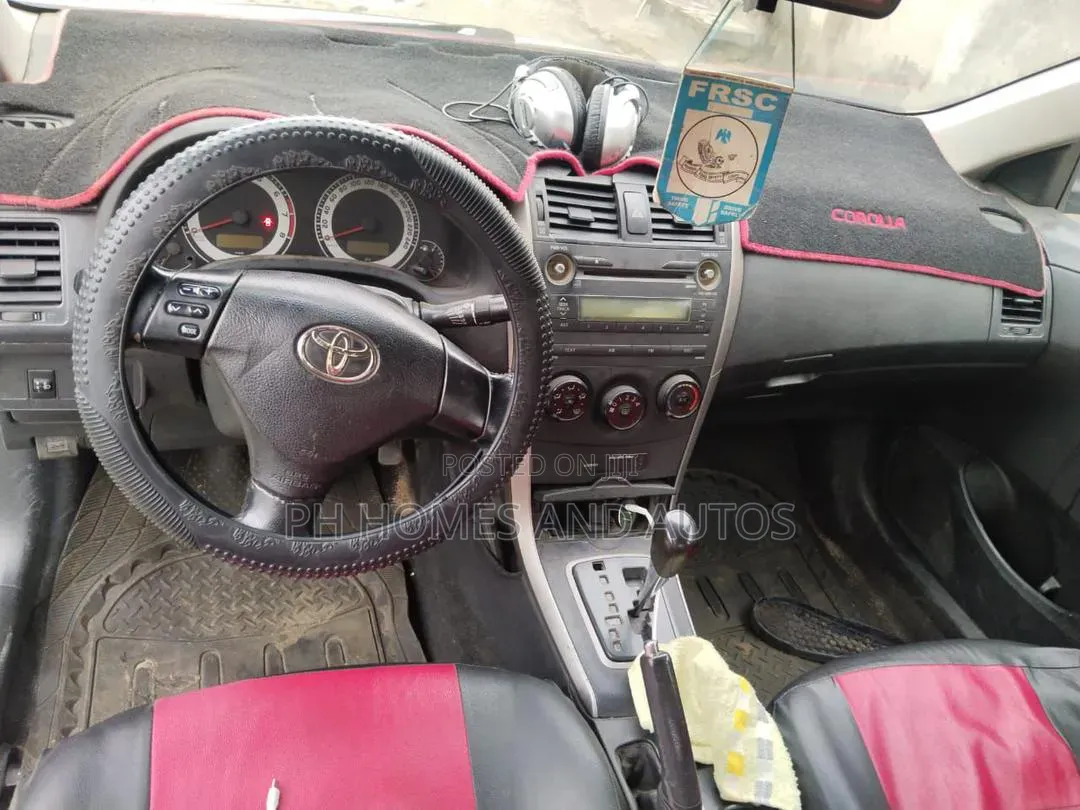Toyota Corolla 2009 Silver