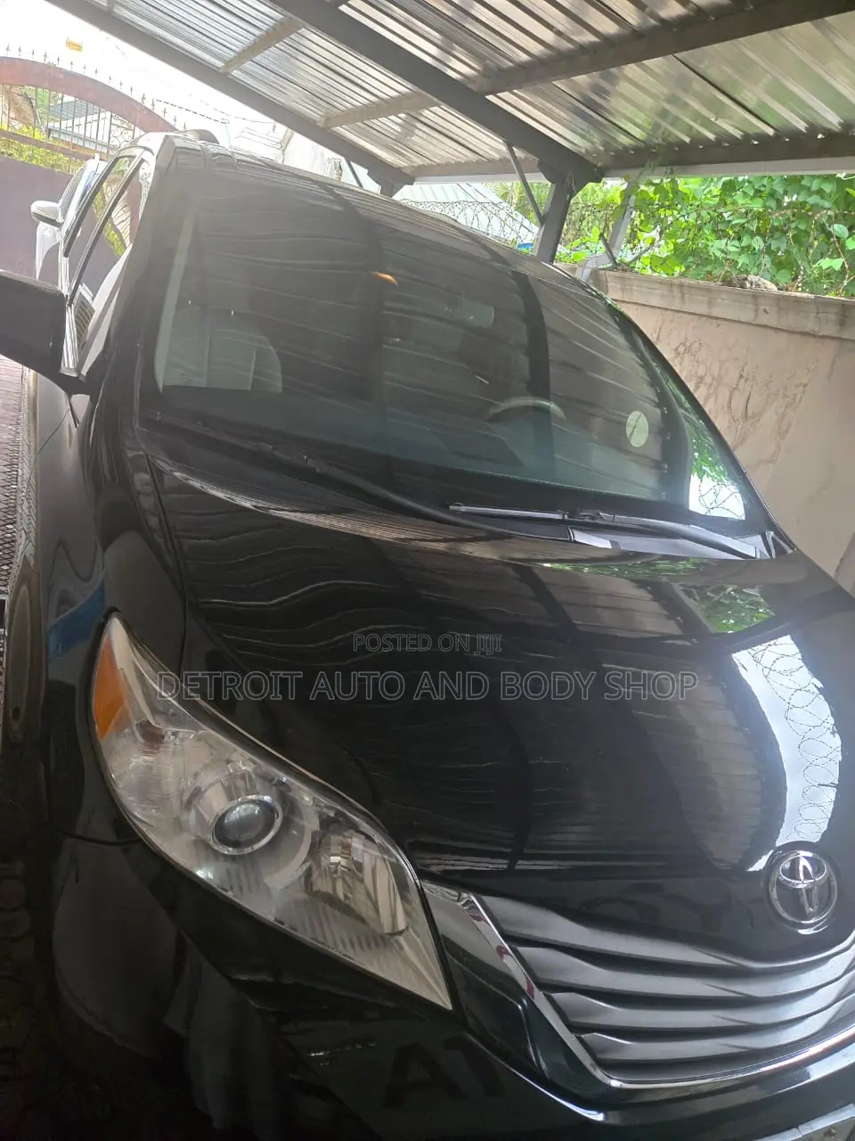 Toyota Sienna 2011 Black