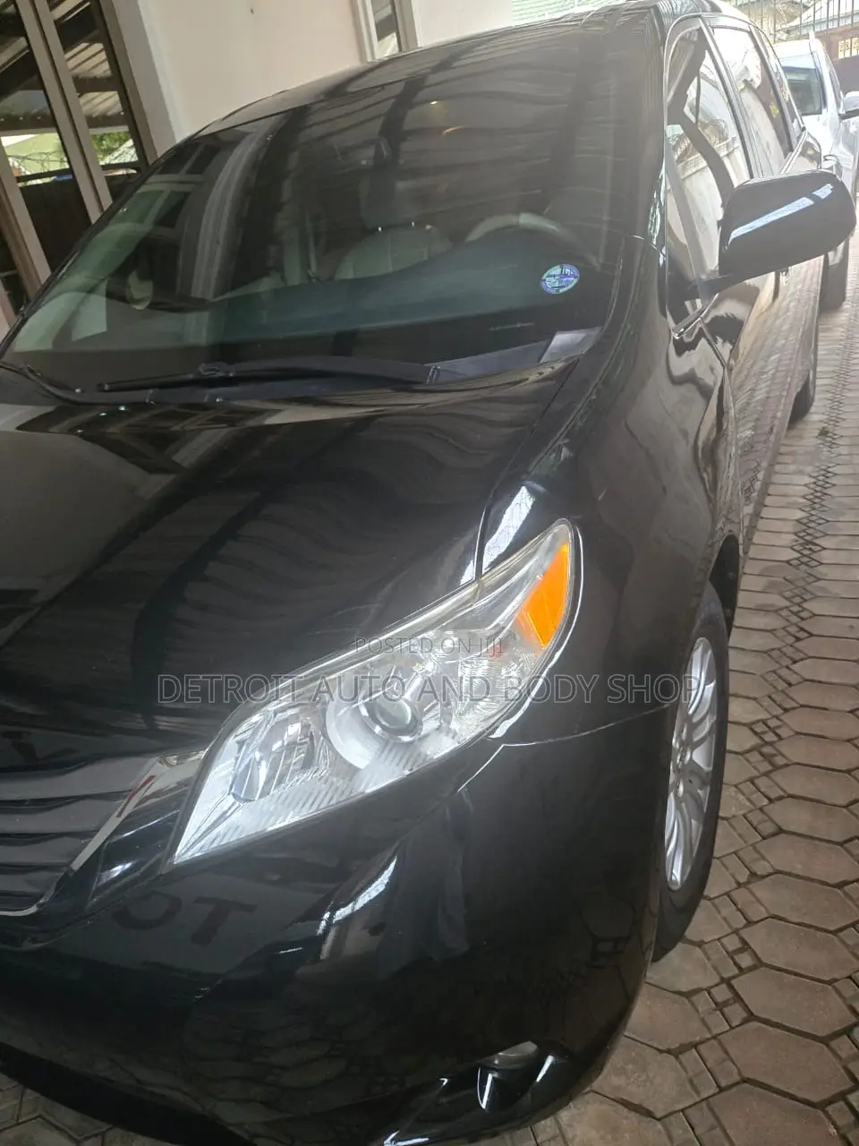 Toyota Sienna 2011 Black