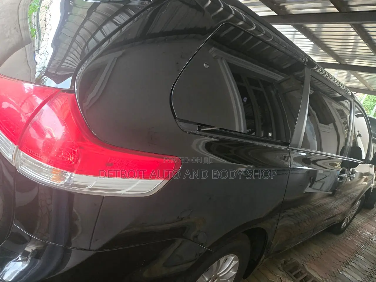 Toyota Sienna 2011 Black